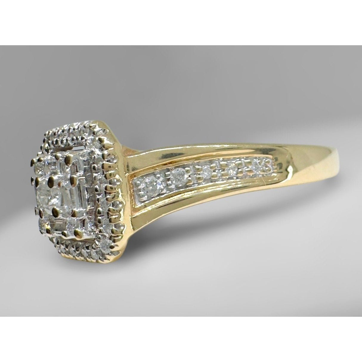 LADY'S GOLD RING 10K - Y/G 4.38G - Idaho Pawn & Gold